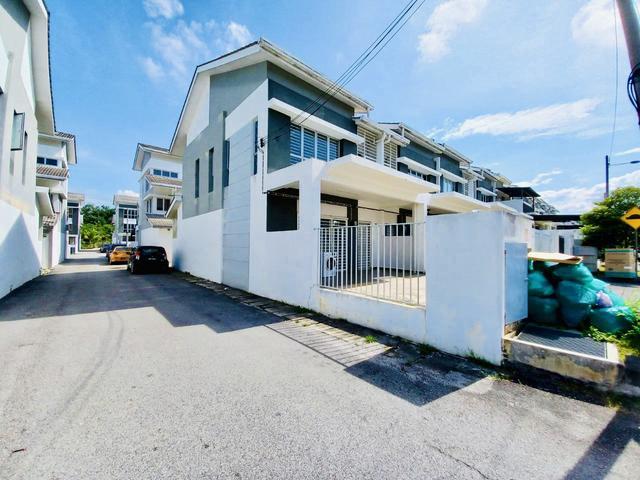 HOT UNITEnd Lot Facing Playground 2 Storey Azalea Tmn Putra Sg Buloh