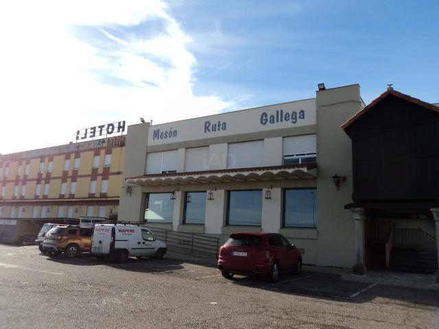 Hotel 2 * 34 dormitorios 3774.00 m2