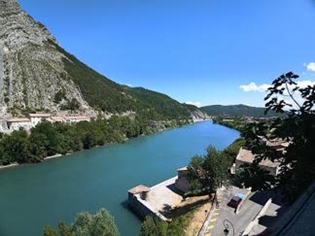 Hotel Bar Brasserie 869m² Sisteron