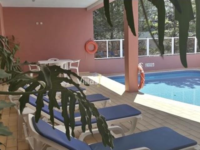 Hotel com 33 quartos, piscina e terraço na cobertura para venda em Lagos
