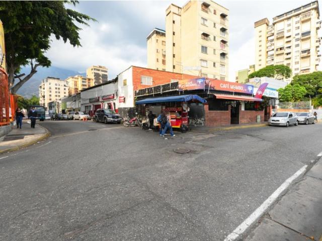 Hotel comercial en venta en los dos camino de 1.130mts