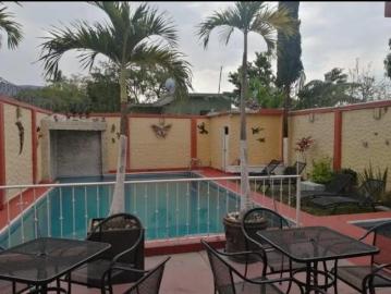 HOTEL COMPLETAMENTE EQUIPADO Y FUNCIONANDO A LA VENTA.!