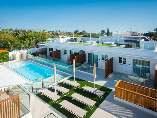 Hotel con encanto de 657 m2 en venta Calle Peatonal Kuoni, Maspalomas, Islas Canarias
