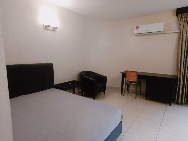 Hotel Concept • Bilik Sewa Toilet Sendiri • Jalan Kaki Pergi CIQ