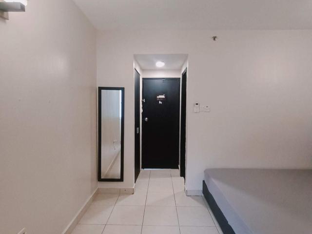 Hotel Concept • Bilik Sewa Toilet Sendiri • Jalan Kaki Pergi CIQ