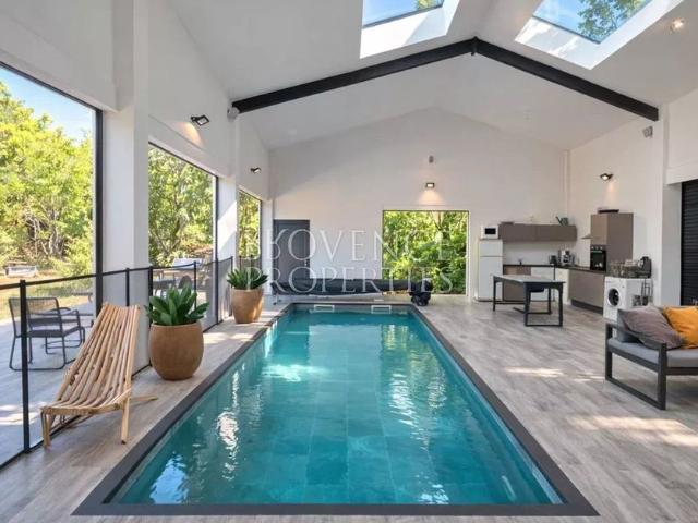 Hôtel de 8 chambres luxe en vente Régusse, Provence Alpes Côte d'Azur