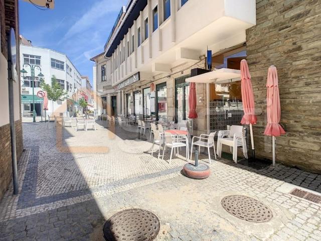Hotel de alto padrão de 1050 m2 à à venda, Macedo de Cavaleiros, Portugal