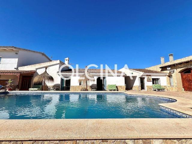 Hotel de lujo de 1600 m2 en venta Castalla, Comunidad Valenciana