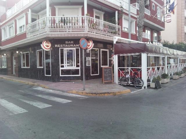 Hotel de lujo de 1103 m2 en venta Torrevieja, Comunidad Valenciana