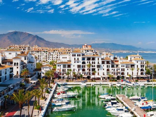 Hotel de lujo de 40106 m2 en venta Marbella, Andalucía