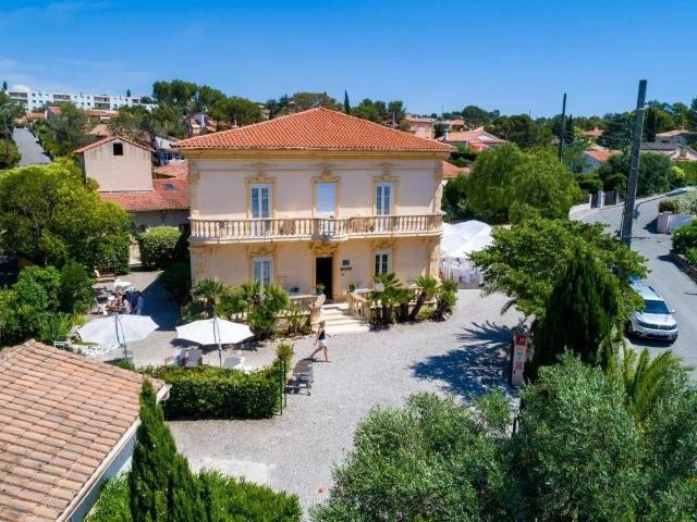 Hôtel de luxe de 17 pièces en vente Saint Raphaël, Provence Alpes Côte d'Azur