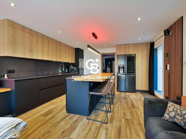Hôtel de luxe de 9 pièces en vente Cluses, France