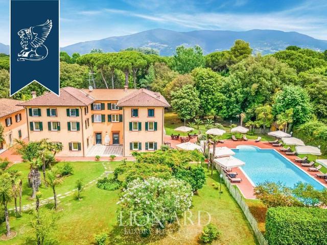 Hotel di lusso di 2500 mq in vendita Massa, Italia