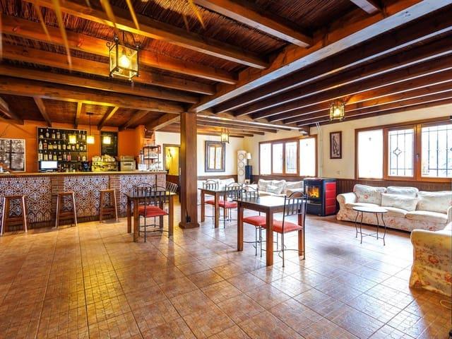 Hotel en venta en Villanueva de Tapia, Málaga