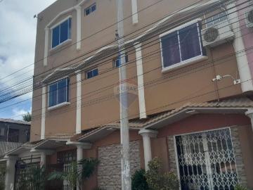Hotel en venta en Av. Principal de la Libertad