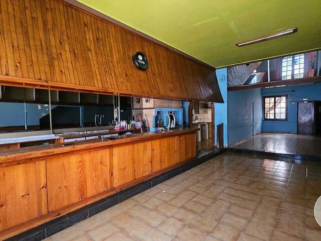 Hotel en venta en calle Ramón y Cajal, Alcanar, de 456 m² por 400.000
