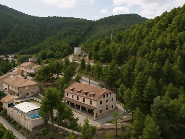 Hotel en venta en Elche de la Sierra, Albacete