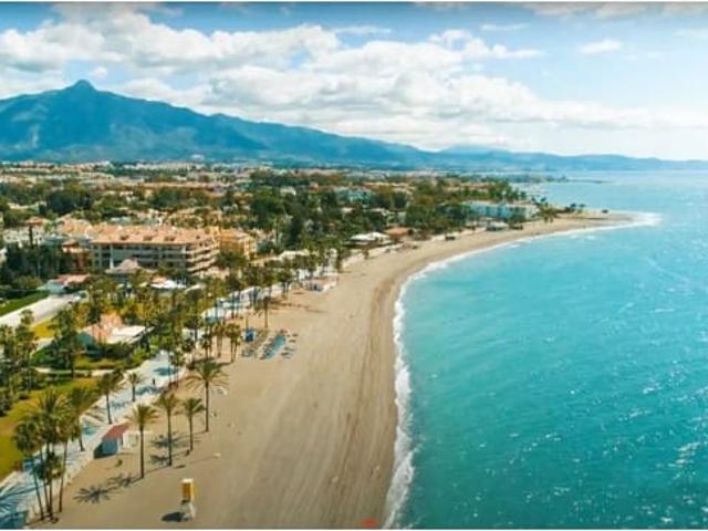 Hotel en venta en Estepona, Málaga Costa del Sol
