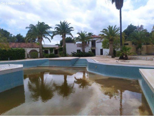 Hotel en Venta en la Nucia, Alicante
