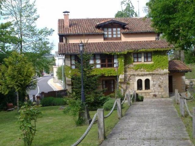 Hotel en venta en Las Rozas de Valdearroyo Cantabria