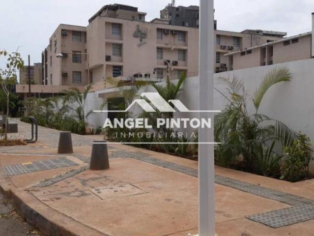 Hotel en Venta en Maracaibo Zulia 5300 m2. 11 hab