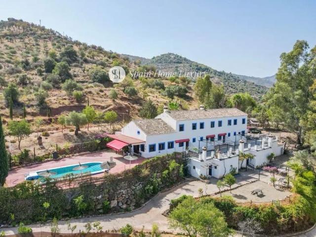 Hotel en Guaro
