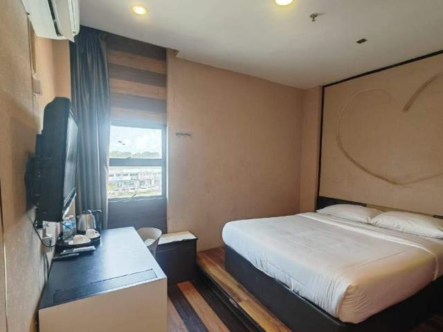 Hotel holmes johor jaya