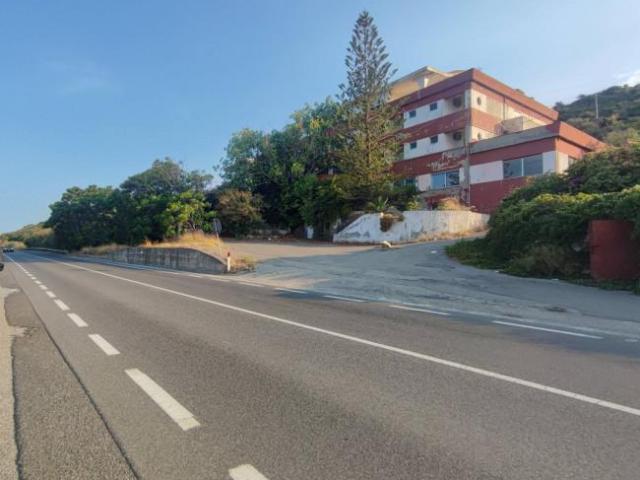 Hotel in vendita a Crucoli