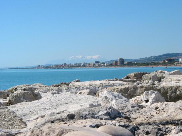Hotel in vendita a Altidona