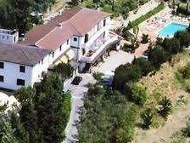 Hotel in vendita a Magione
