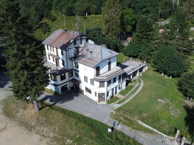 Hotel in vendita a Stresa