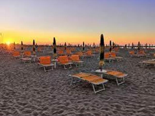 Hotel in vendita a Rimini