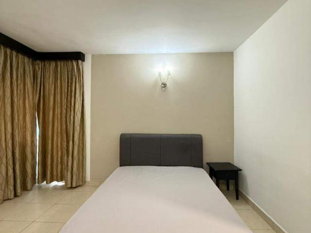 Hotel inspired room with a clean & modern setup