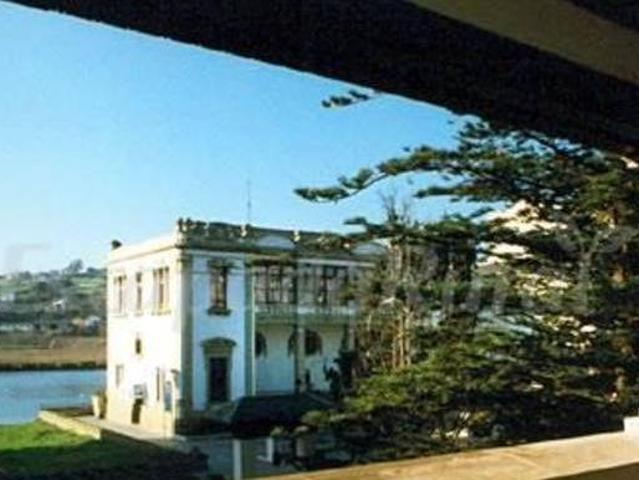 Hotel Palacio Arias