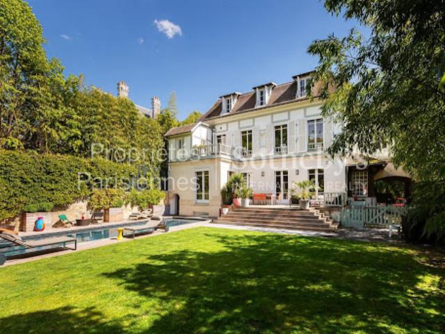 Hôtel particulier avec jardin