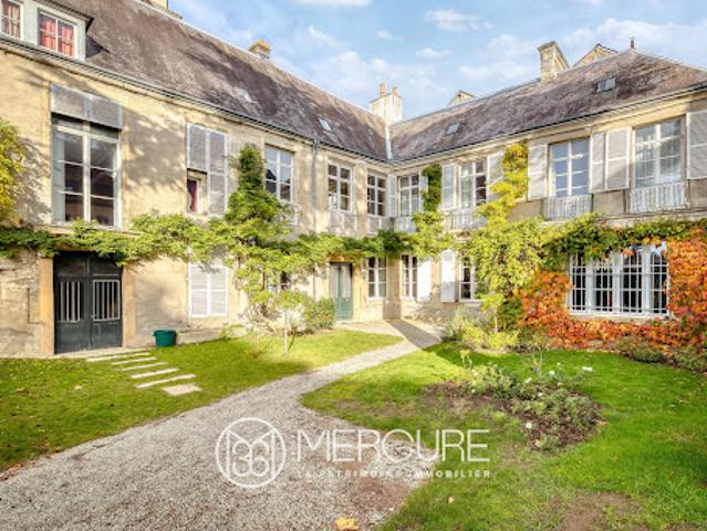 Hôtel particulier avec jardin