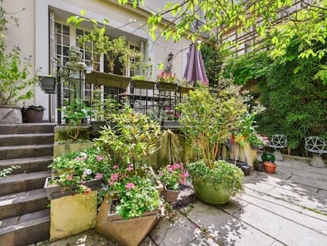 Hôtel particulier avec jardin