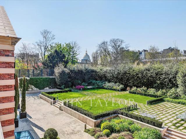 Hôtel particulier avec jardin