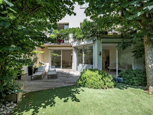 Hôtel particulier avec jardin