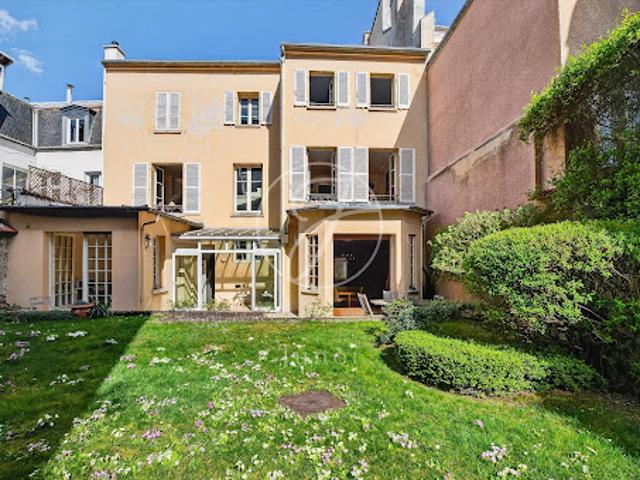 Hôtel particulier avec jardin