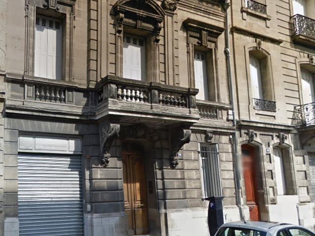 HÔTEL Particulier avec Parking + Jardin Centre de BORDEAUX Proche Gambetta / Tourny