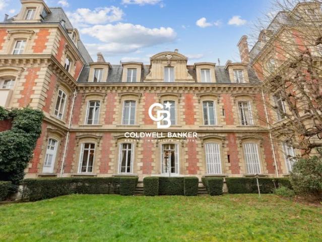 Hôtel Particulier chargé d'histoire