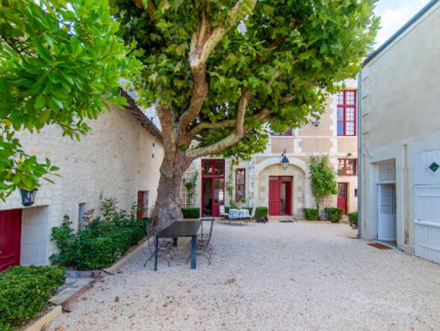 Hôtel particulier classé monument historique avec jardin