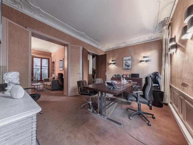 Hôtel particulier de 200m2 avec terrasse privative 200m² Paris 15ème