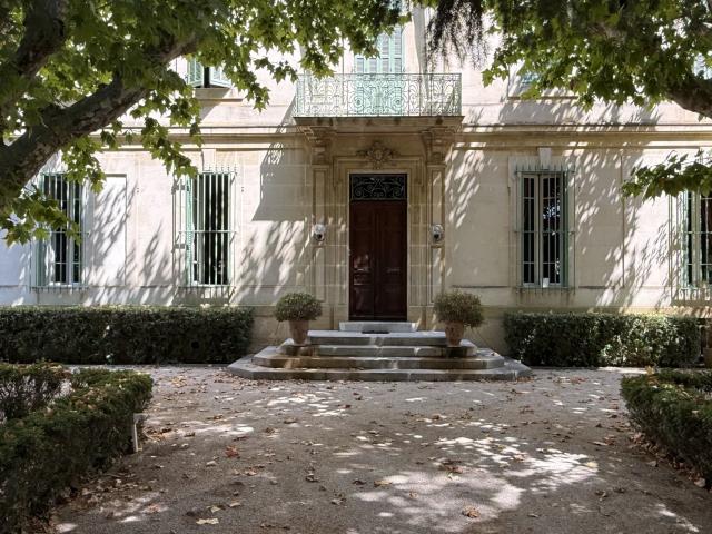 Hôtel particulier de caractère à Grans