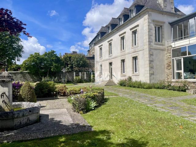 Hôtel particulier de caractère au cœur de Lannion