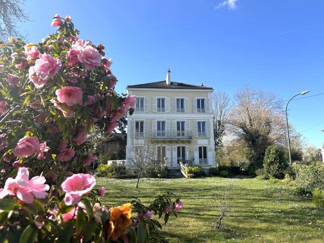 Hôtel particulier sur les pelouses 266m2