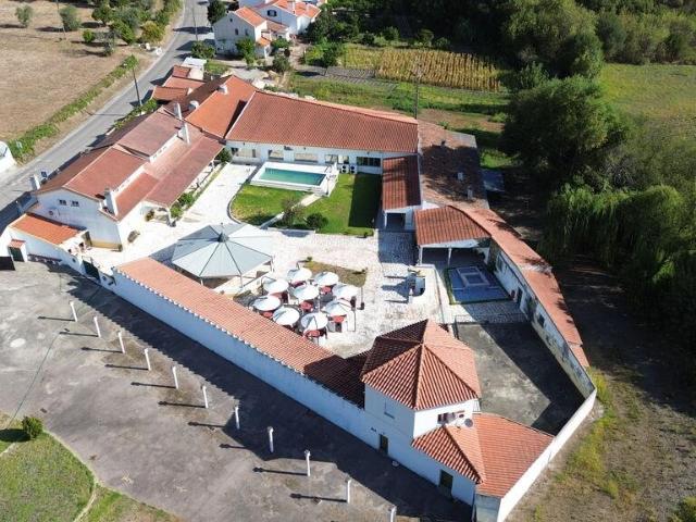 Hotel / Restaurante T5 em Margem de 8000,00 m²
