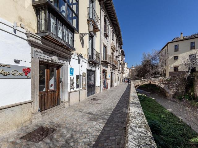 Hotel Rosa de Oro – Traspaso en exclusiva en la mejor calle de Granada