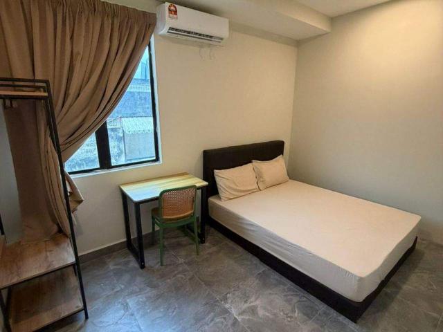 HOTEL SENIMAN@JLN IPOH MASTER ROOM FOR RENT4Min Walking Distance to Sentul Barat MRT